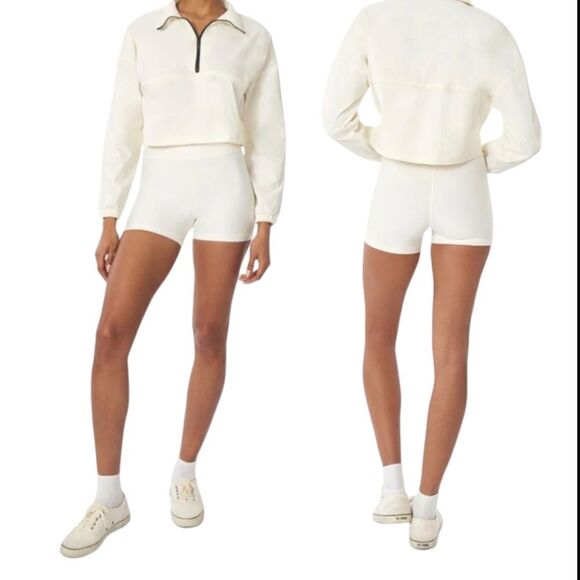 WeWoreWhat Hot Shorts sz XS NWOT Off White Neutral - Picture 2 of 12